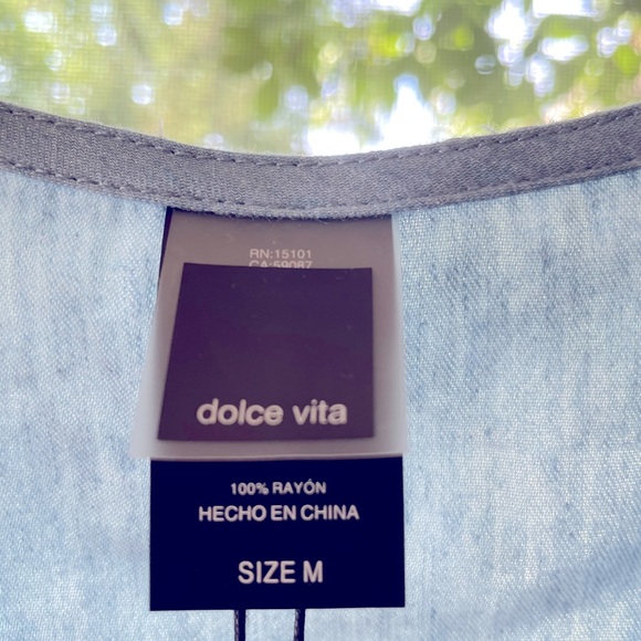 Dolce Vita - Cropped Chambray Top, Medium - Picture 4 of 6
